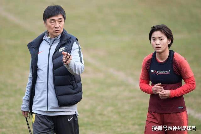 1.25亿前锋又哑火，利物浦0-0揪出大问题：全场拉边不进球